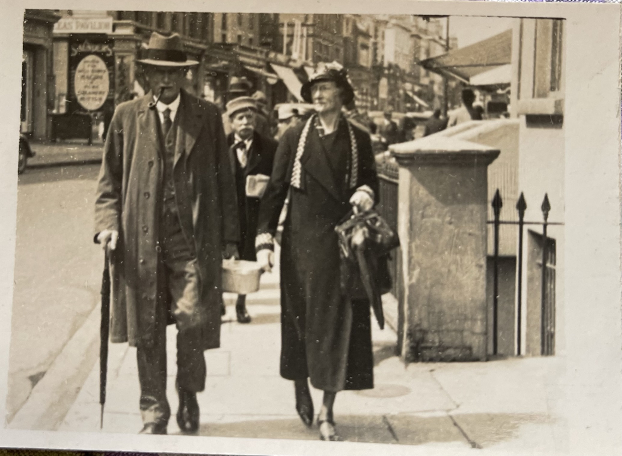 Barnard/barnard-family-william-elizabeth1.jpeg